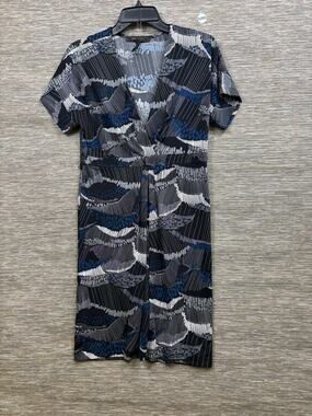 BCBGMAXAZRIA Dress Womens Small Black Geometric Sheath Short Sleeve Knee Length